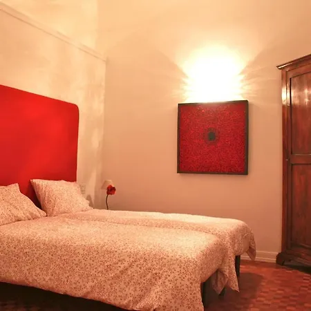 23 Bed & Breakfast *